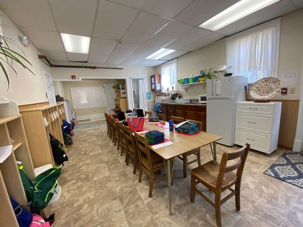 Little Ones Too Preschool and Nursery: 1098 Parkwood Blvd, Schenectady, NY 12308